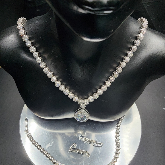 Silver Tone Cubic ZirconiaNecklace and Bracelet Set - Picture 7 of 16